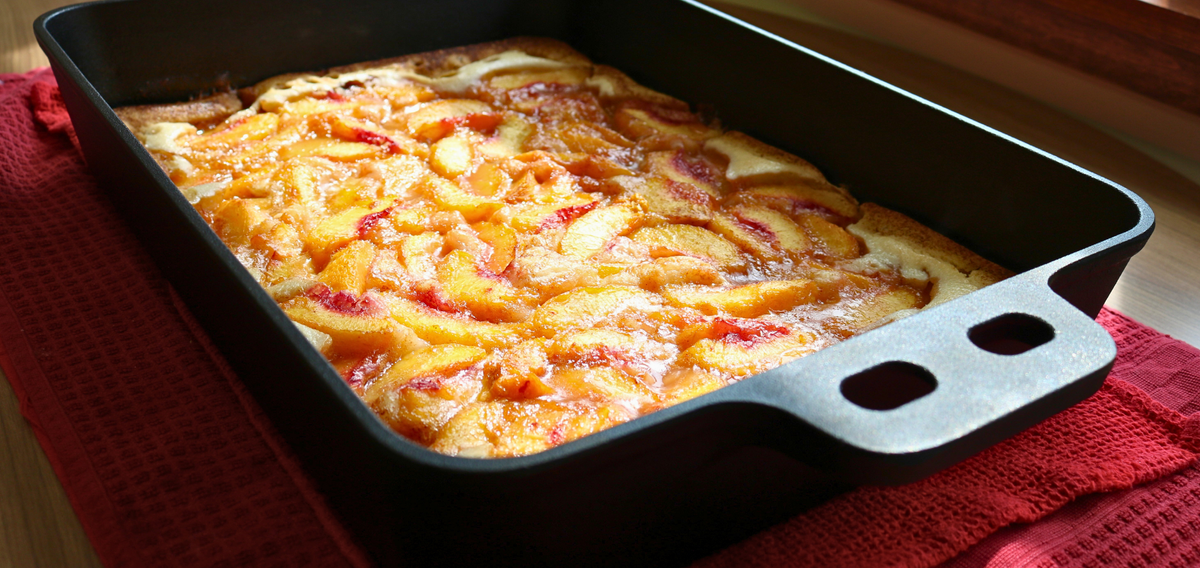 NORDIC FLUTED CAST IRON CAKE PAN