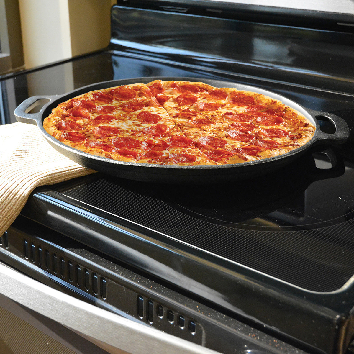 13.25" RND CAST IRON PIZZA PAN