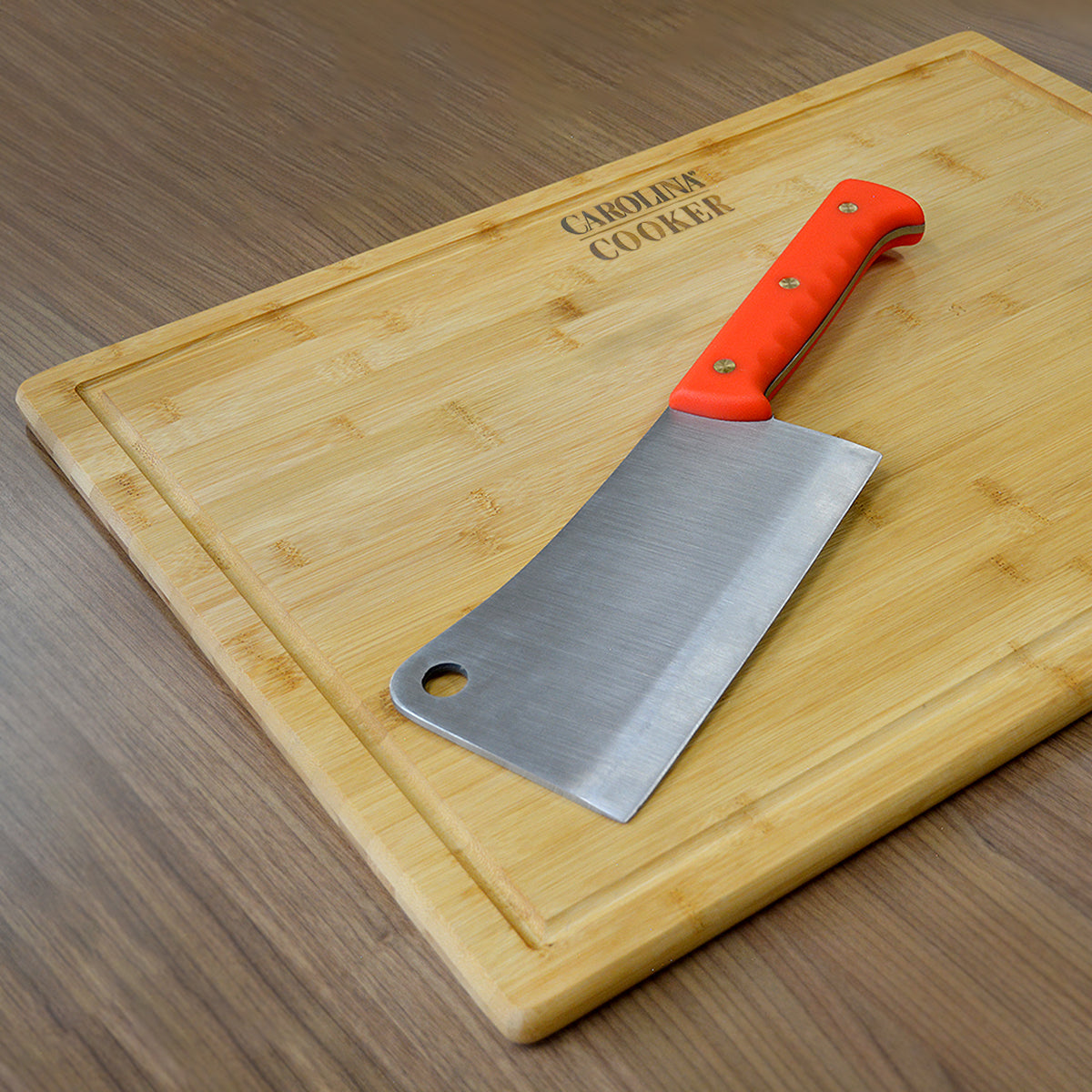L BAMBOO CUTTING BOARD W/ LOGO