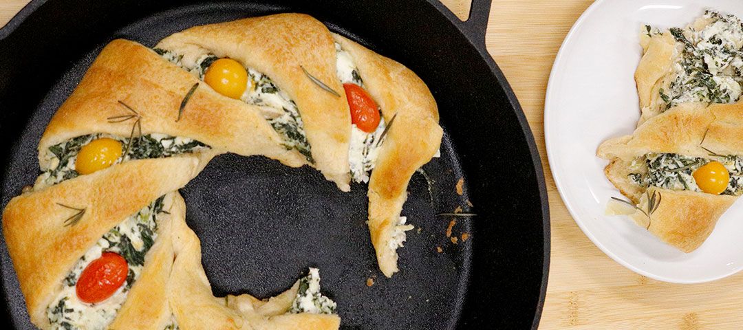 Spinach and Artichoke Christmas Wreath Recipe